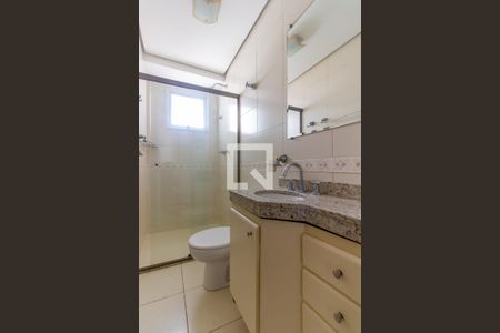 Apartamento à venda com 67m², 2 quartos e 2 vagasBanheiro da Suíte 1
