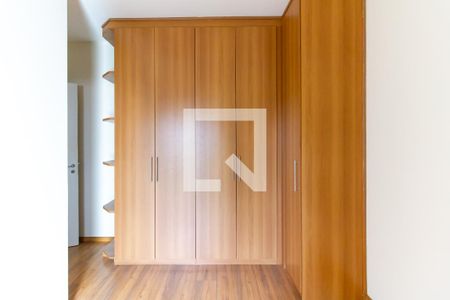 Apartamento à venda com 67m², 2 quartos e 2 vagasQuarto 1 - Suíte