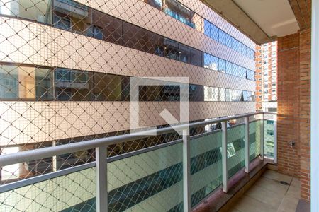 Apartamento à venda com 67m², 2 quartos e 2 vagasVaranda Sala