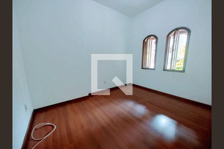 Casa à venda com 4 quartos, 210m² em Fonseca, Niterói