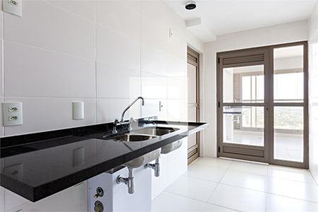 Apartamento à venda com 3 quartos, 144m² em Sumarezinho, São Paulo