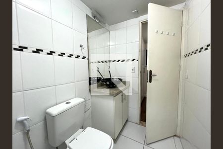 Casa para alugar com 130m², 3 quartos e 1 vaga Casa para alugar com 130m², 3 quartos e 1 vagaBanheiro da Suíte