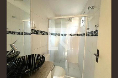 Casa para alugar com 130m², 3 quartos e 1 vaga Casa para alugar com 130m², 3 quartos e 1 vagaEdícula - Banheiro