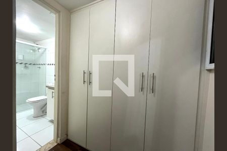 Casa para alugar com 130m², 3 quartos e 1 vaga Casa para alugar com 130m², 3 quartos e 1 vagaCloset da suíte