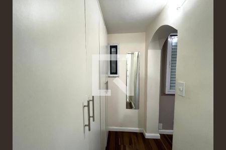 Casa para alugar com 130m², 3 quartos e 1 vaga Casa para alugar com 130m², 3 quartos e 1 vagaCloset da suíte