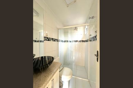 Casa para alugar com 130m², 3 quartos e 1 vaga Casa para alugar com 130m², 3 quartos e 1 vagaEdícula - Banheiro