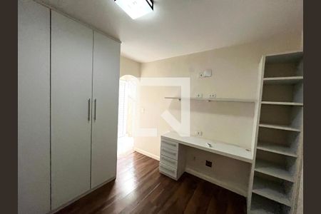 Casa para alugar com 130m², 3 quartos e 1 vaga Casa para alugar com 130m², 3 quartos e 1 vagaEdícula - Quarto 3