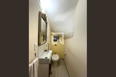 Lavabo de casa para alugar com 3 quartos, 130m² em Planalto Paulista, São Paulo