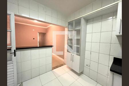 Casa para alugar com 130m², 3 quartos e 1 vaga Casa para alugar com 130m², 3 quartos e 1 vagaCozinha