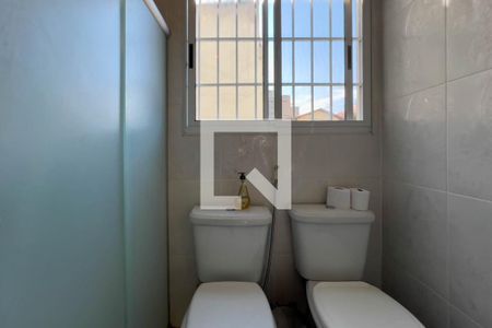 Casa à venda com 350m², 4 quartos e 2 vagasBanheiro do quarto 1