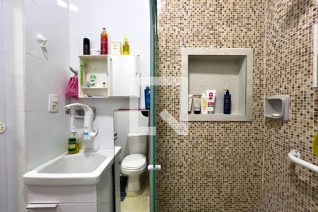 Casa à venda com 350m², 4 quartos e 2 vagasBanheiro do quarto 2