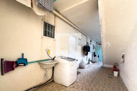 Casa à venda com 350m², 4 quartos e 2 vagasQuintal e área de serviço