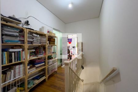 Casa à venda com 350m², 4 quartos e 2 vagasHall