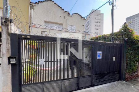 Casa à venda com 350m², 4 quartos e 2 vagasFachada