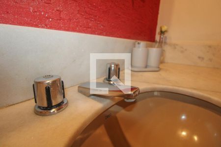 Casa à venda com 453m², 4 quartos e 8 vagas Casa à venda com 453m², 4 quartos e 8 vagasQuarto 4 Banheiro