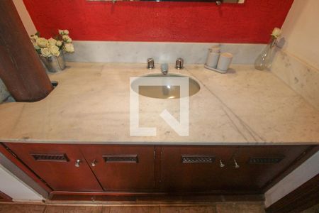 Casa à venda com 453m², 4 quartos e 8 vagas Casa à venda com 453m², 4 quartos e 8 vagasQuarto 4 Banheiro