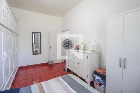 Casa à venda com 453m², 4 quartos e 8 vagas Casa à venda com 453m², 4 quartos e 8 vagasEdícula - Quarto 2