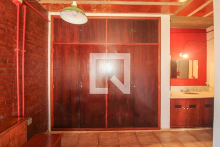 Casa à venda com 453m², 4 quartos e 8 vagas Casa à venda com 453m², 4 quartos e 8 vagasQuarto 4