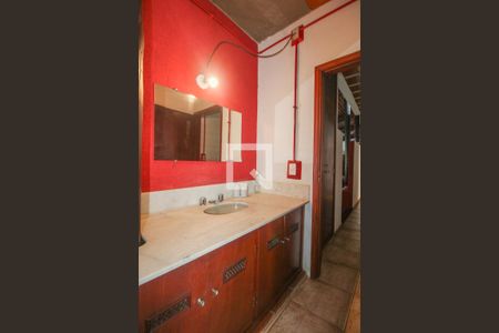 Casa à venda com 453m², 4 quartos e 8 vagas Casa à venda com 453m², 4 quartos e 8 vagasQuarto 4 Banheiro