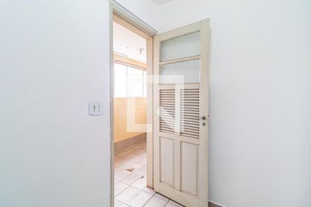 Apartamento para alugar com 78m², 2 quartos e sem vagaQuarto de serviço