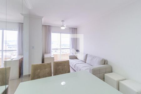 Sala de apartamento para alugar com 2 quartos, 56m² em Quitaúna, Osasco