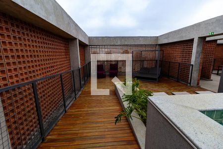 Studio à venda com 26m², 1 quarto e sem vaga Studio à venda com 26m², 1 quarto e sem vagaÁrea comum - Piscina