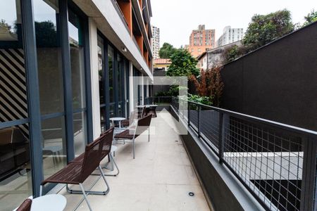 Studio à venda com 26m², 1 quarto e sem vaga Studio à venda com 26m², 1 quarto e sem vagaÁrea comum - Salão de festas