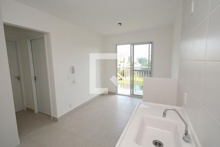 Sala/Cozinha de apartamento para alugar com 2 quartos, 31m² em Socorro, São Paulo