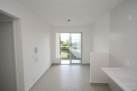 Sala/Cozinha de apartamento para alugar com 2 quartos, 31m² em Socorro, São Paulo