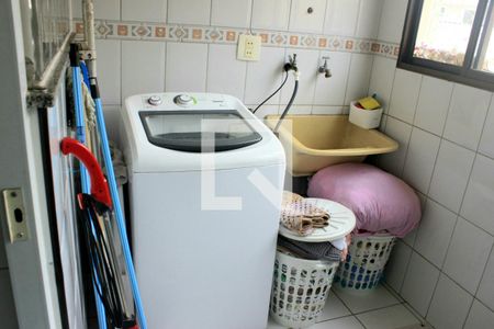 Apartamento para alugar com 70m², 2 quartos e 1 vagaÁrea de serviço/ Lavanderia