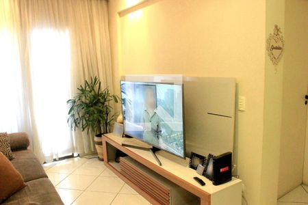 Sala de apartamento para alugar com 2 quartos, 70m² em Vila Rosália, Guarulhos