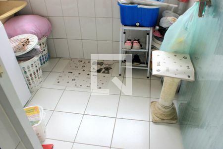 Apartamento para alugar com 70m², 2 quartos e 1 vagaÁrea de serviço/ Lavanderia