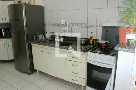 Apartamento para alugar com 70m², 2 quartos e 1 vagaCozinha