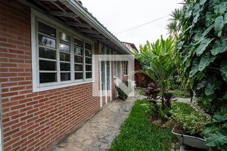 Casa à venda com 360m², 6 quartos e 2 vagasEntrada Lateral