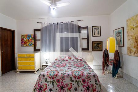 Casa à venda com 360m², 6 quartos e 2 vagasSuite 