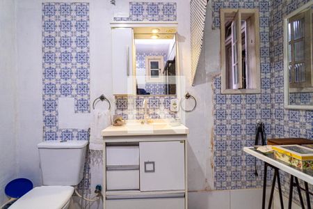 Casa à venda com 360m², 6 quartos e 2 vagasBanheiro da Suíte