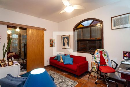 Suite Canadense de casa à venda com 6 quartos, 360m² em Itaipu, Niterói