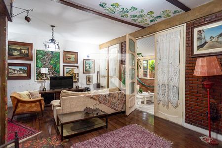 Sala de casa à venda com 6 quartos, 360m² em Itaipu, Niterói