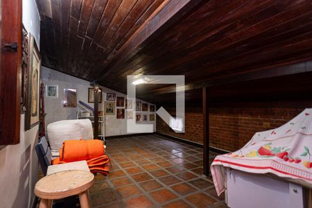 Casa à venda com 360m², 6 quartos e 2 vagasMezanino