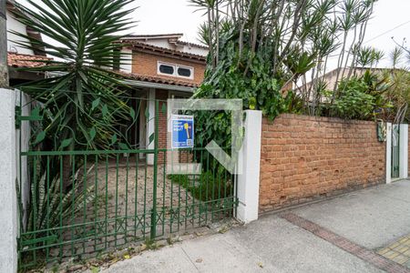 Casa à venda com 360m², 6 quartos e 2 vagasEntrada