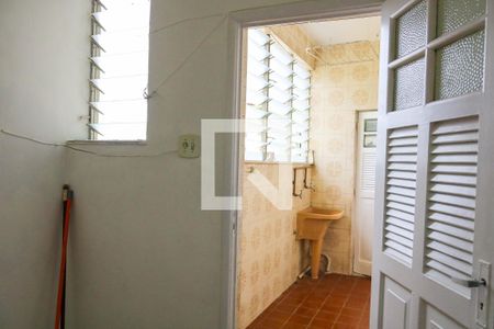 Apartamento à venda com 106m², 3 quartos e sem vaga Apartamento à venda com 106m², 3 quartos e sem vagaQuarto de Serviço