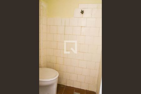 Apartamento à venda com 106m², 3 quartos e sem vaga Apartamento à venda com 106m², 3 quartos e sem vagaBanheiro de Serviço