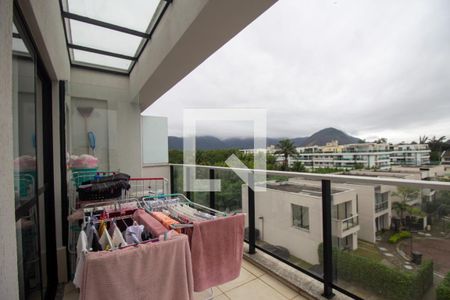 Apartamento à venda com 178m², 4 quartos e 2 vagas Apartamento à venda com 178m², 4 quartos e 2 vagasÁrea de Serviço