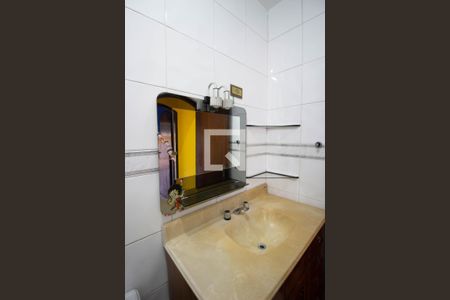 Casa à venda com 45m², 1 quarto e sem vaga Casa à venda com 45m², 1 quarto e sem vagaBanheiro