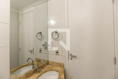 Apartamento à venda com 92m², 3 quartos e 1 vaga Apartamento à venda com 92m², 3 quartos e 1 vagaBanheiro Social