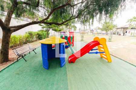 Apartamento à venda com 92m², 3 quartos e 1 vaga Apartamento à venda com 92m², 3 quartos e 1 vagaÁrea comum - Playground