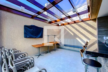 Apartamento para alugar com 68m², 2 quartos e 1 vagaÁrea comum