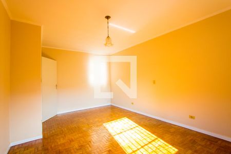 Casa à venda com 375m², 4 quartos e 5 vagasQuarto 2