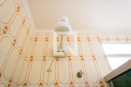 Casa à venda com 375m², 4 quartos e 5 vagasBanheiro do quarto 1