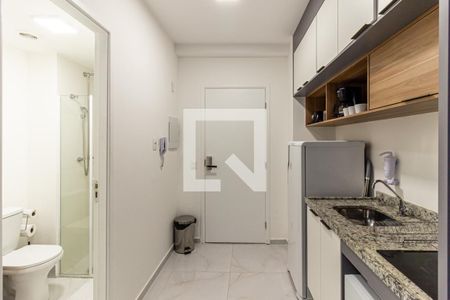 Cozinha de kitnet/studio para alugar com 1 quarto, 27m² em República, São Paulo
